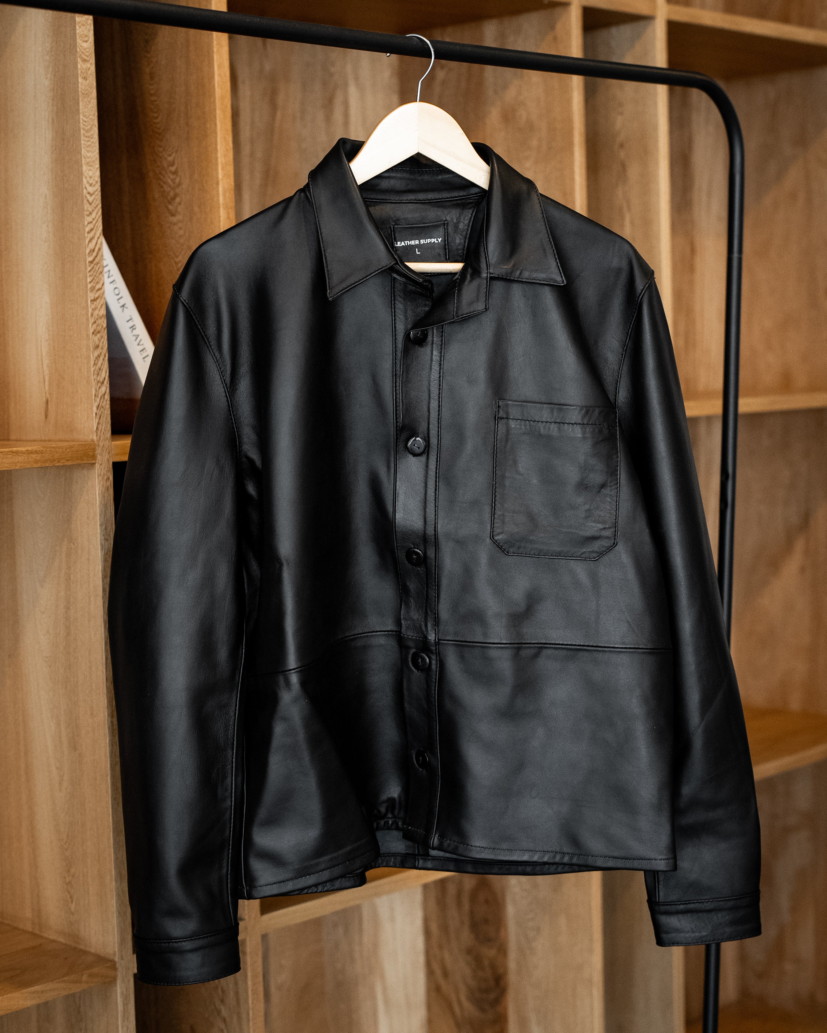 BLACK LISBOA OVERSHIRT